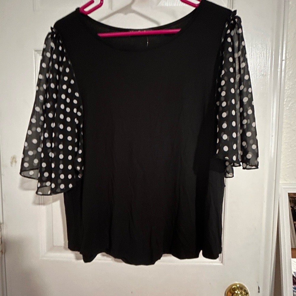 Kim & Cami Black Top with Polka Dot Sleeves